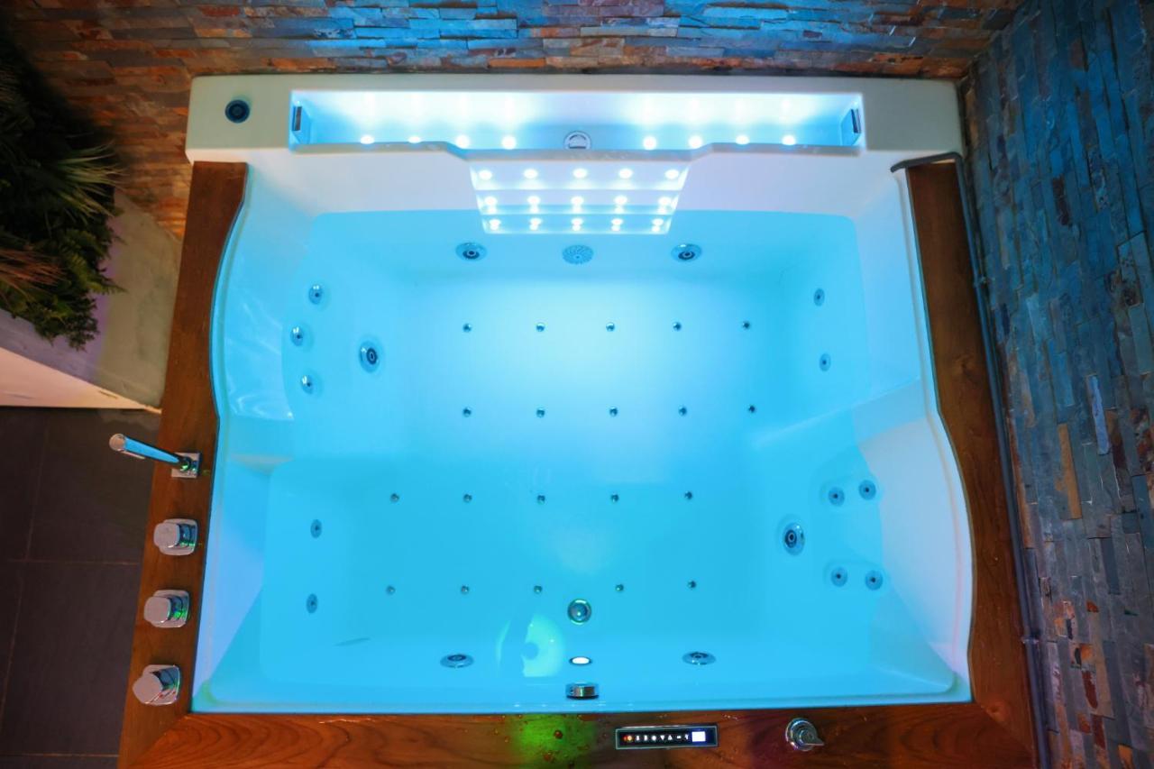 Les Bulles Medievales - Appartement Dedie Au Bien Etre Avec Spa - Netflix Et Wifi - Climatisation Καρκασόν Εξωτερικό φωτογραφία